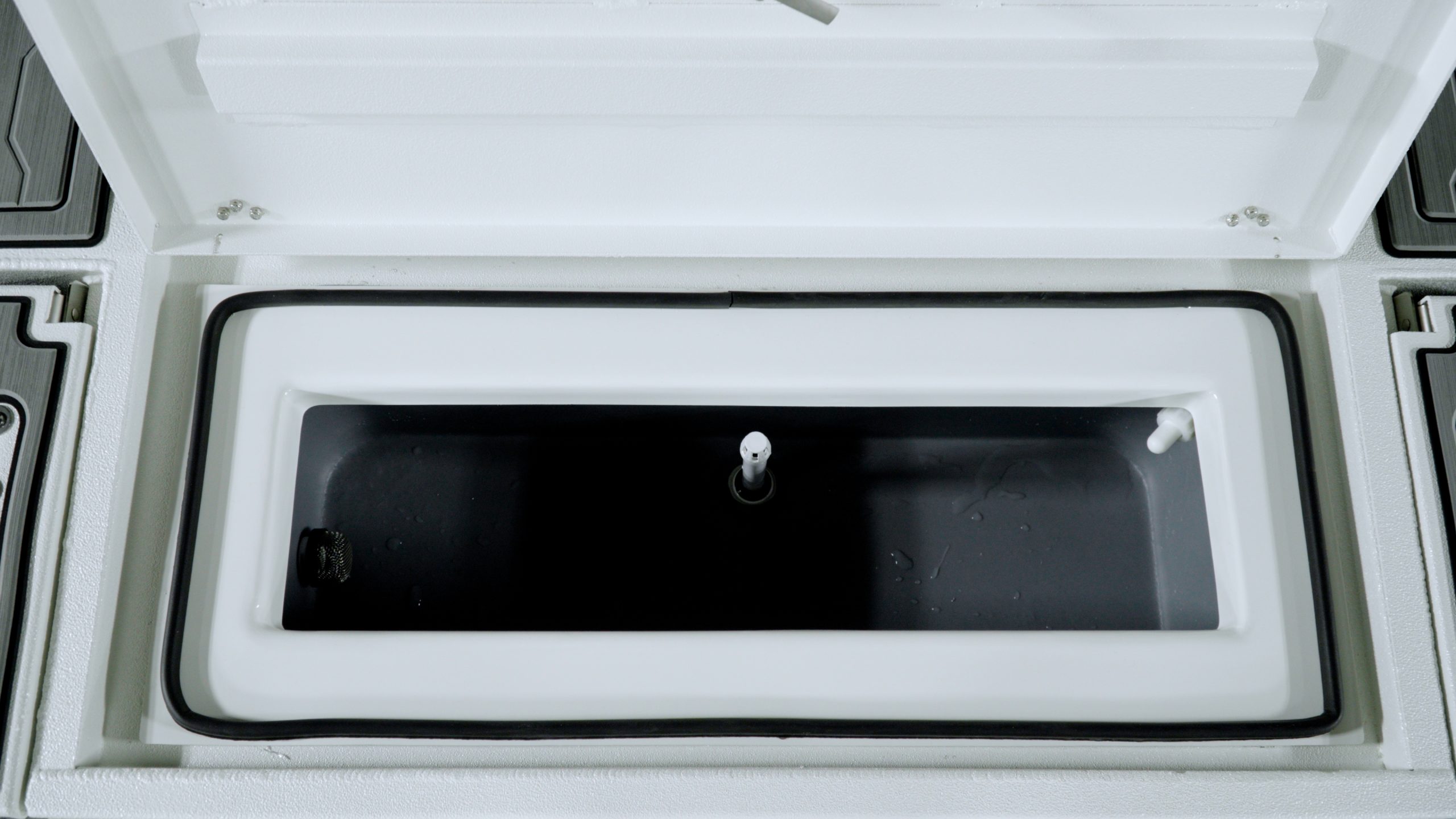 Fx30.2106.00 00 12 18.Still122