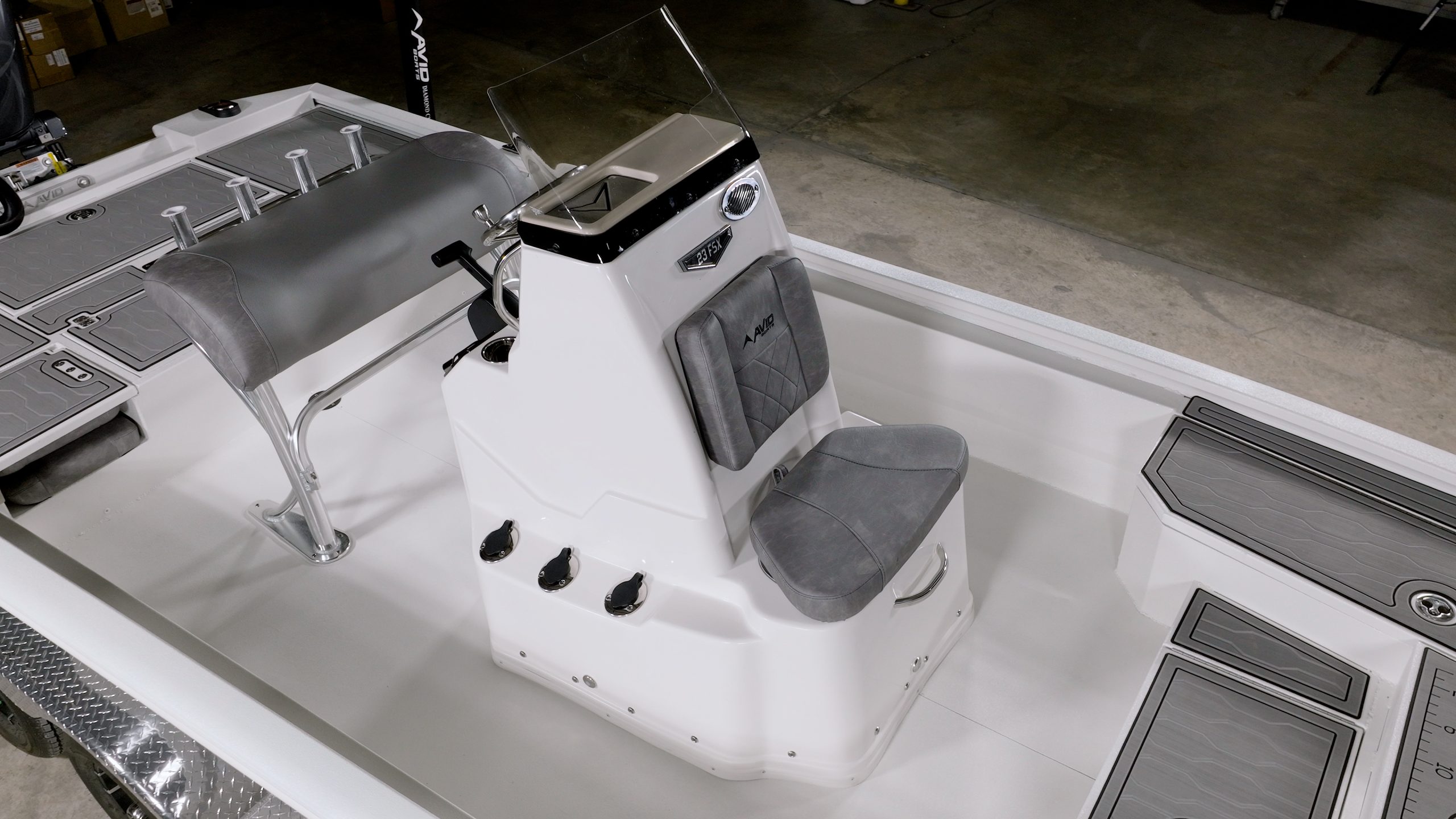 Fx30.2106.00 00 18 05.Still195